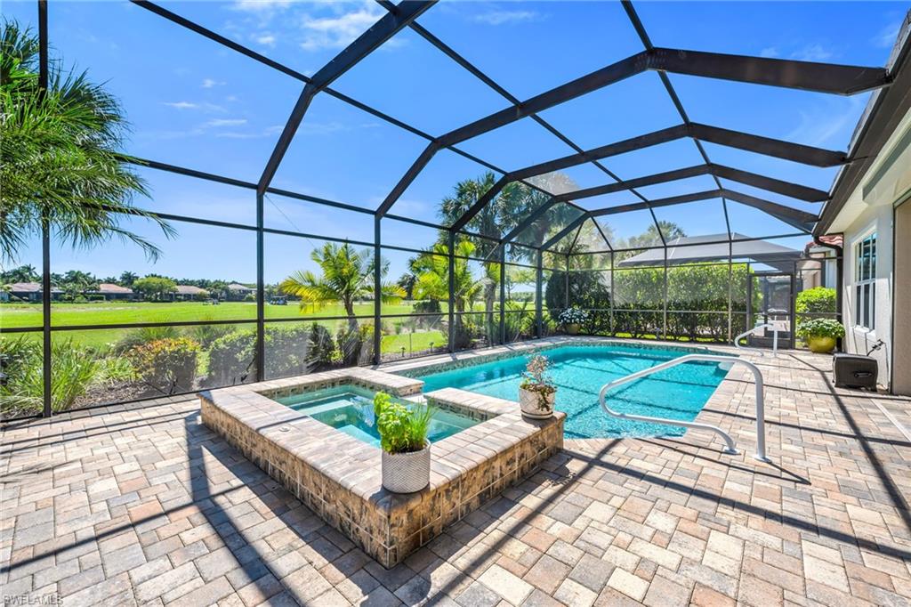 HOLLYBROOK - Residential