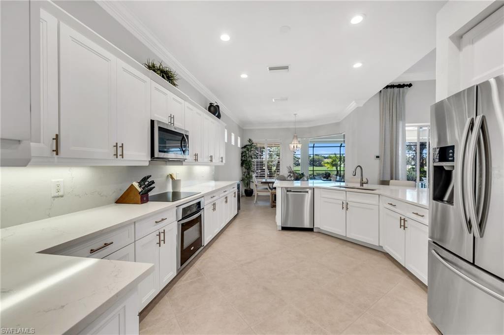 HOLLYBROOK - Residential