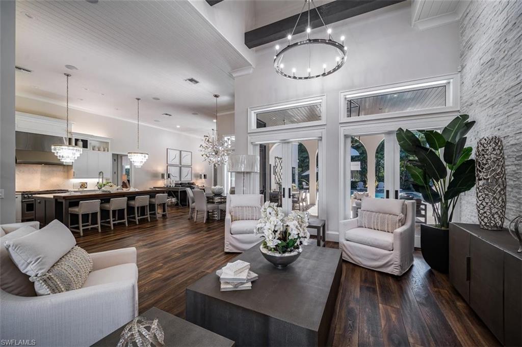 MOORINGS - Residential