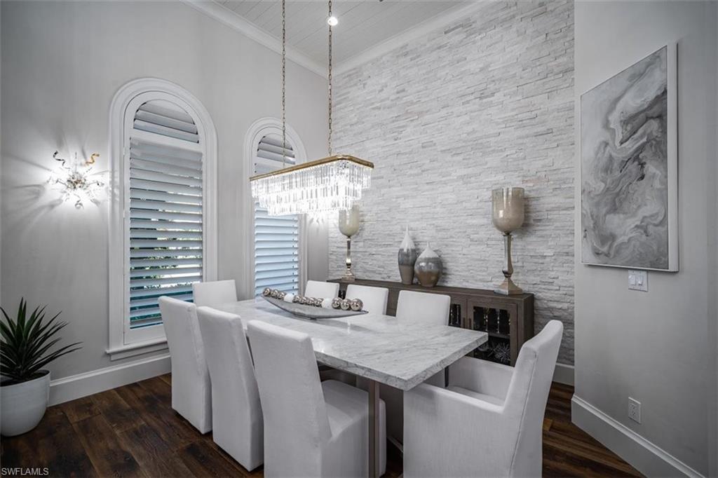 MOORINGS - Residential