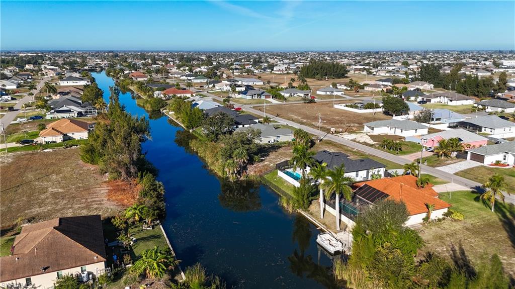CAPE CORAL - Residential