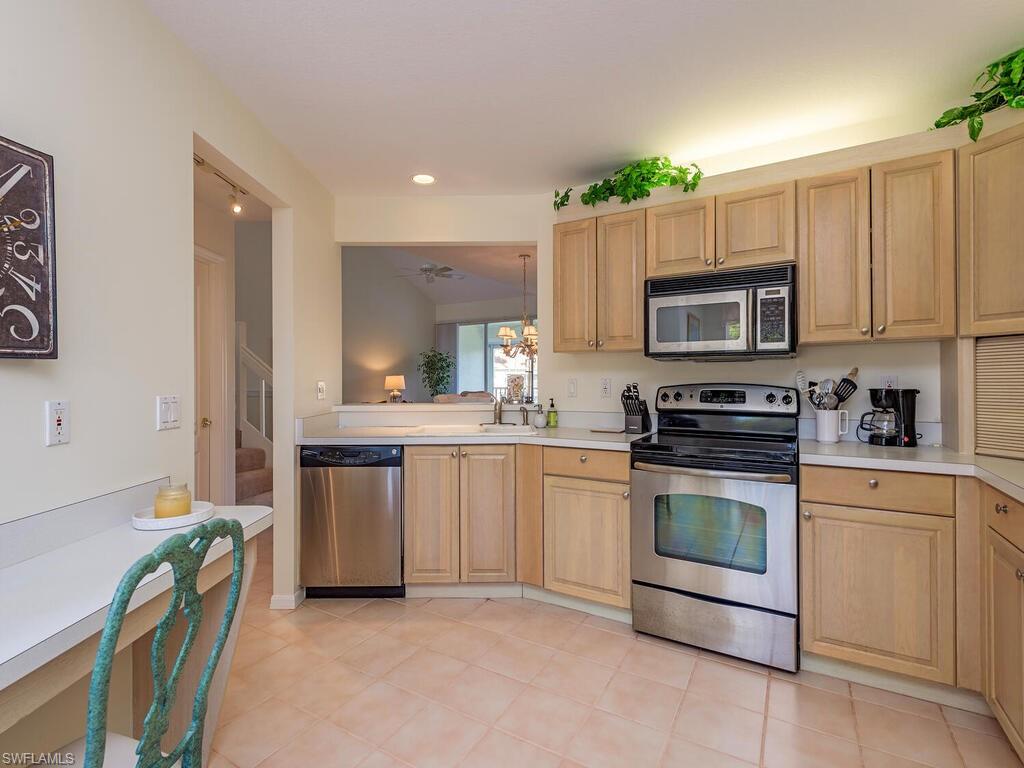 8405 Excalibur CIR D9