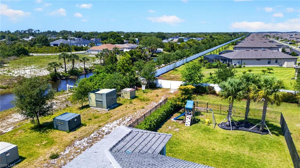 HAMPTON LAKES - Residential