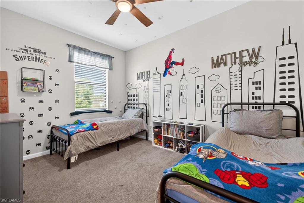 HAMPTON LAKES - Residential