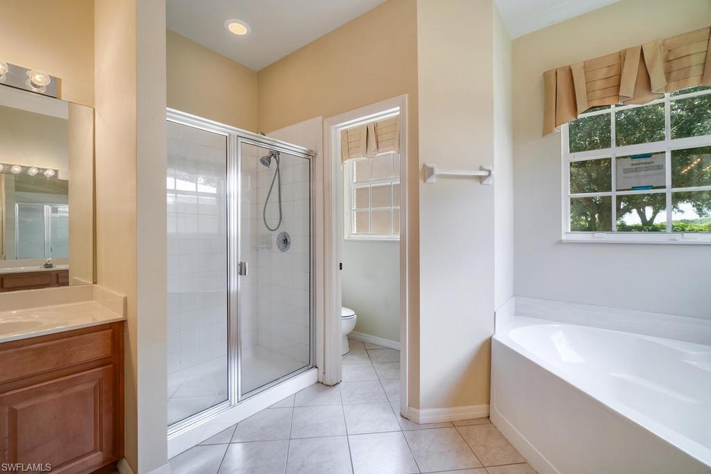 INDIGO LAKES - Residential