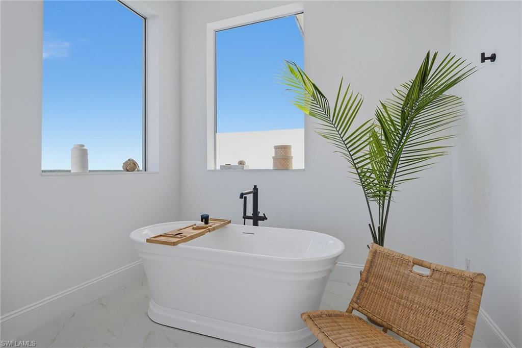 KEY MARCO - Residential