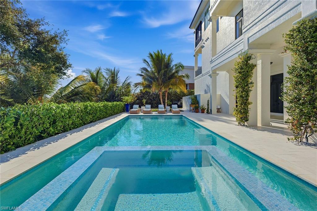 KEY MARCO - Residential