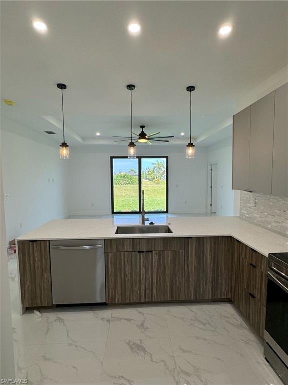 CAPE CORAL - Residential Lease