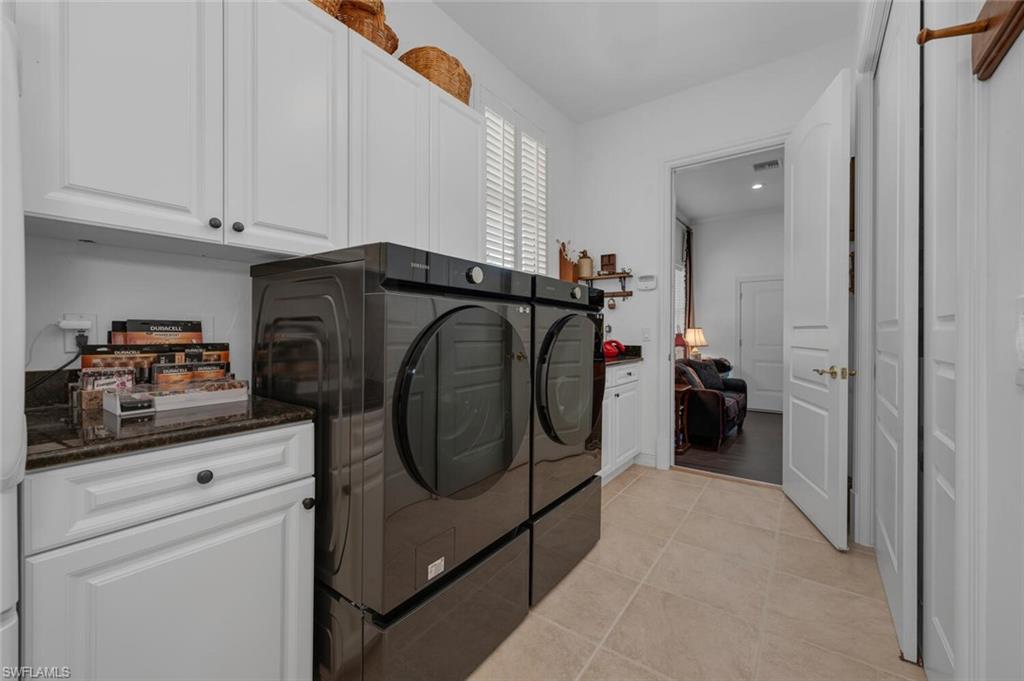 THE STRAND - Residential