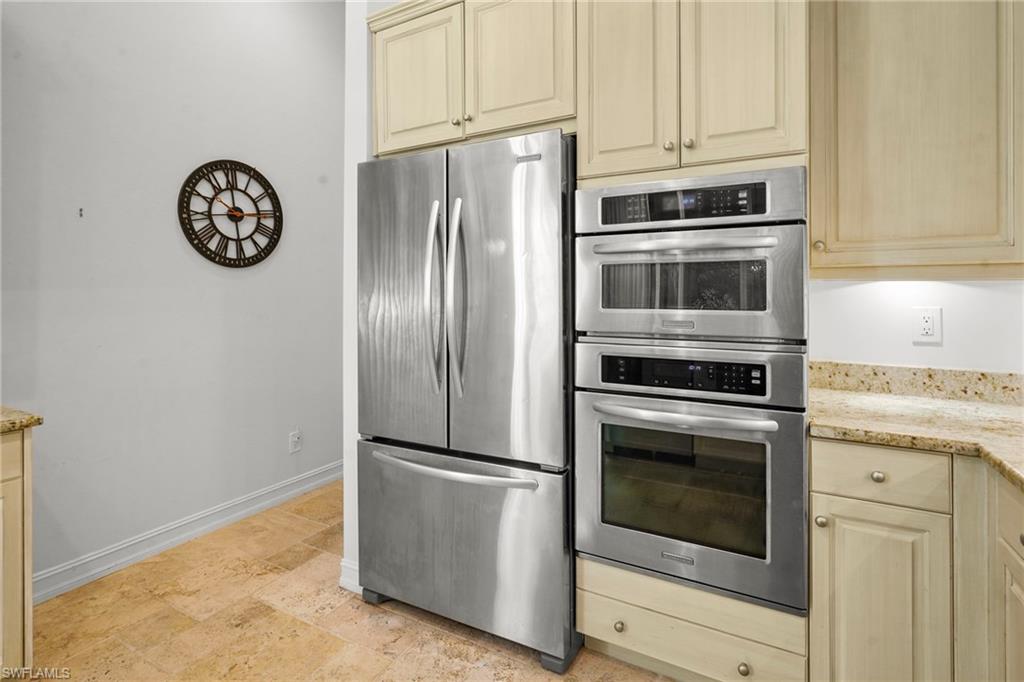 COTTAGES AT PELICAN LANDING - Residential