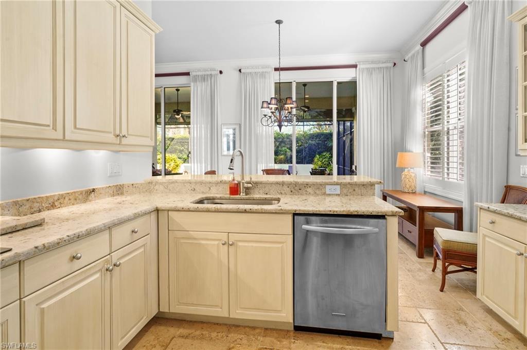 COTTAGES AT PELICAN LANDING - Residential