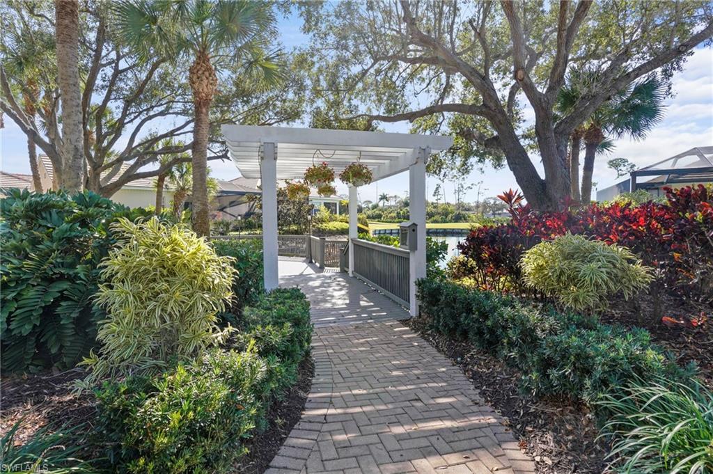 COTTAGES AT PELICAN LANDING - Residential