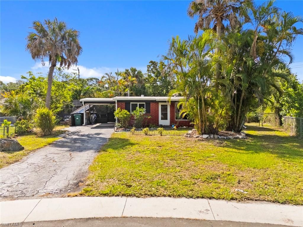 Photo of 1363 Barbizon LN, NAPLES, FL 34104 (MLS # 226017370)