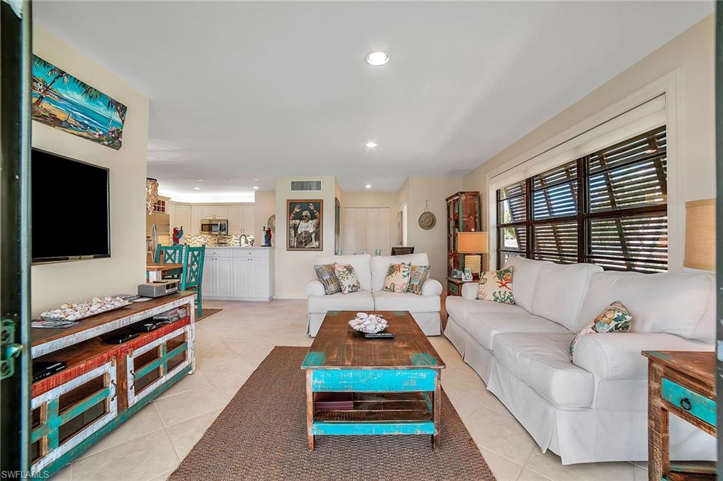 SOUTH SEAS - Residential