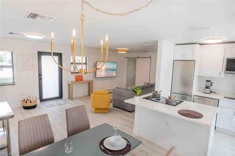 A home in NAPLES