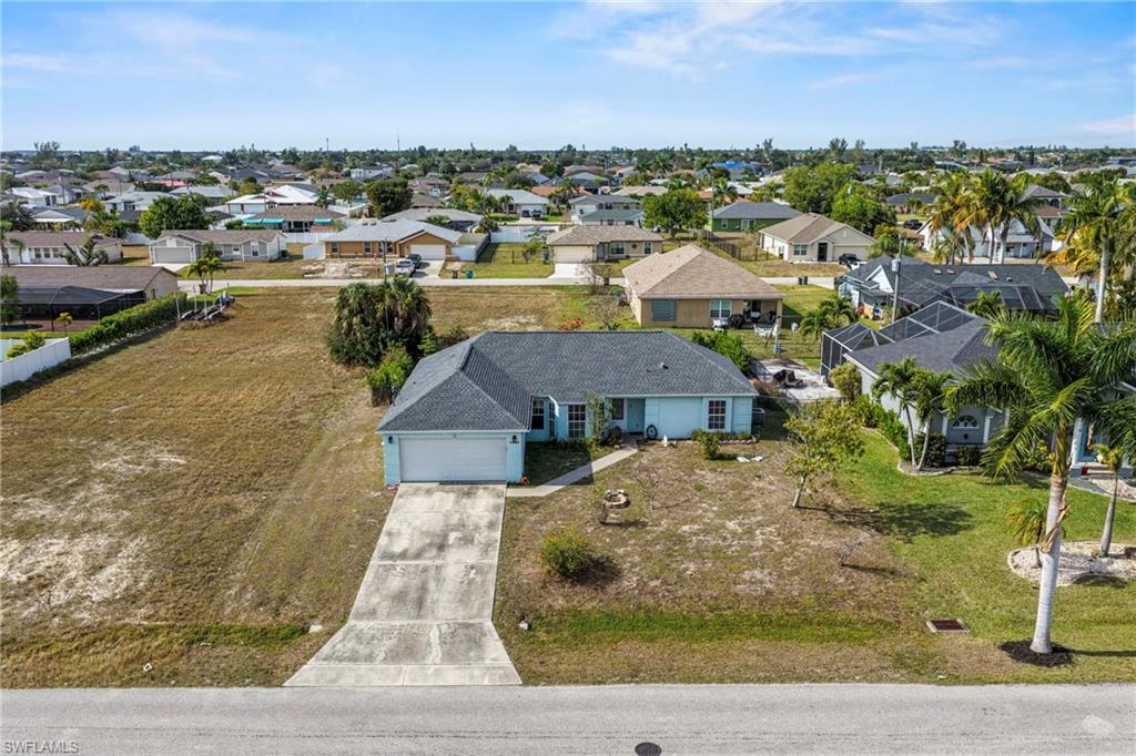 CAPE CORAL - Residential