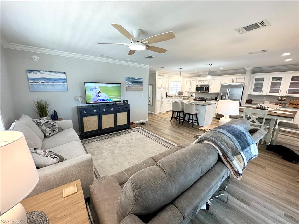 BAYSIDE ESTATES - Residential