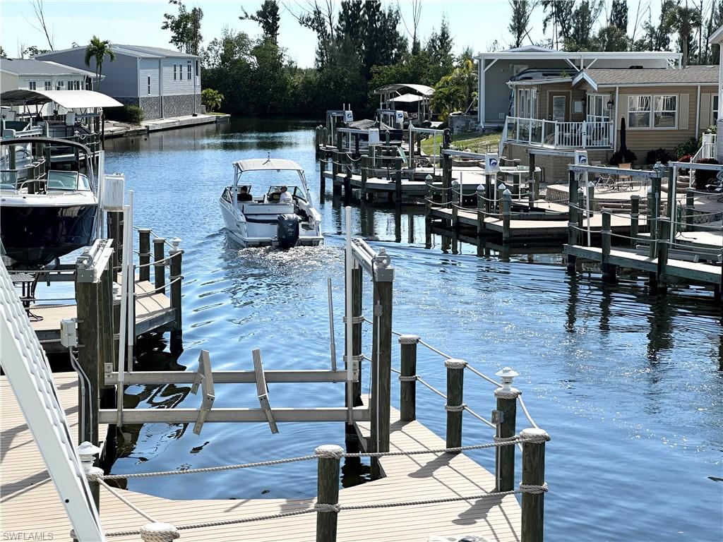 BAYSIDE ESTATES - Residential