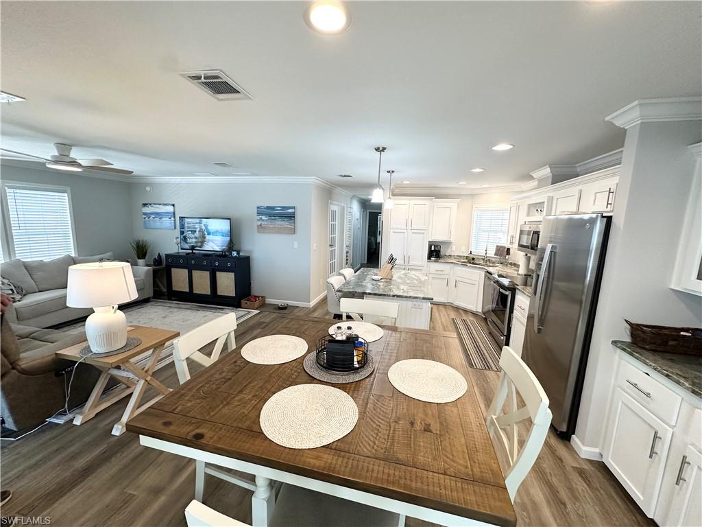 BAYSIDE ESTATES - Residential