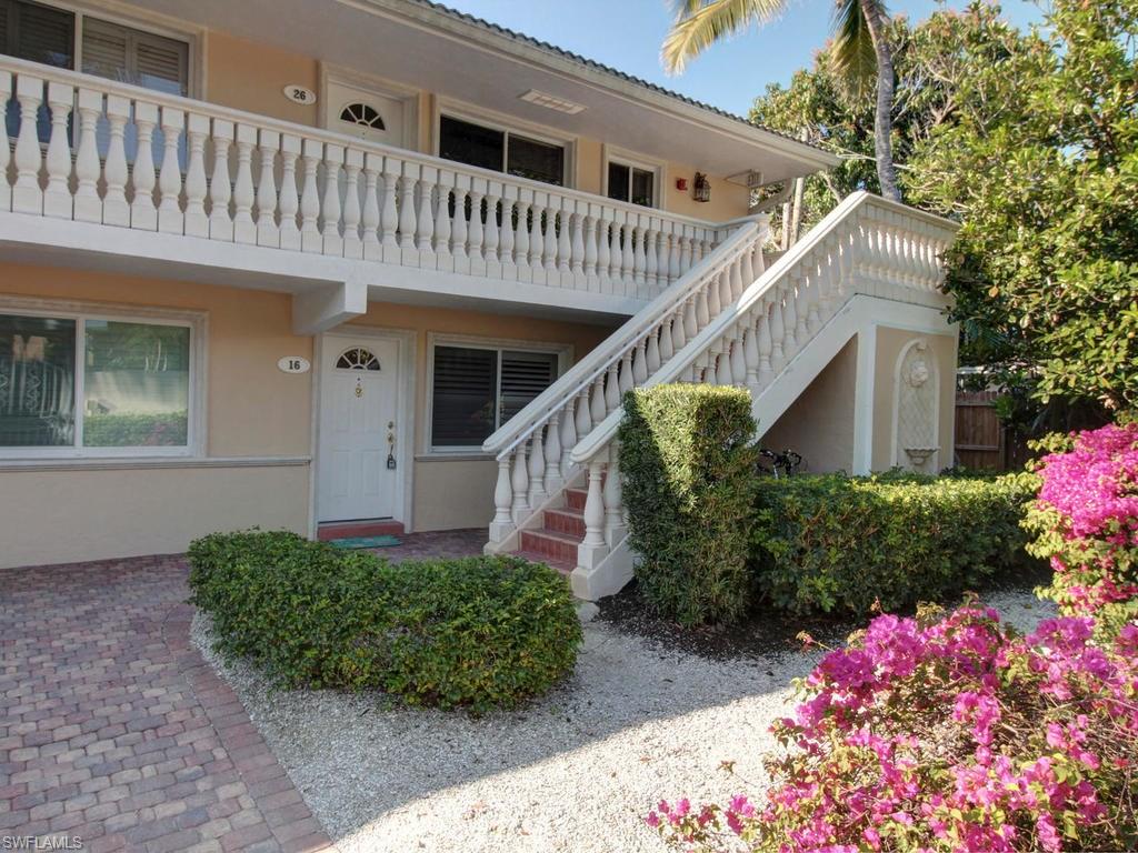 CASTLETON GARDENS - Residential