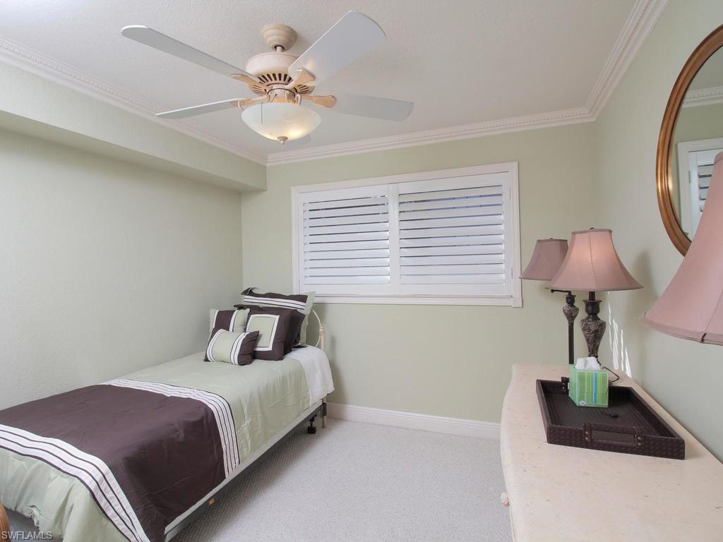 CASTLETON GARDENS - Residential