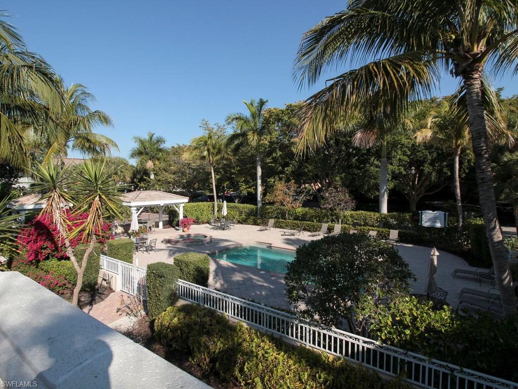 CASTLETON GARDENS - Residential