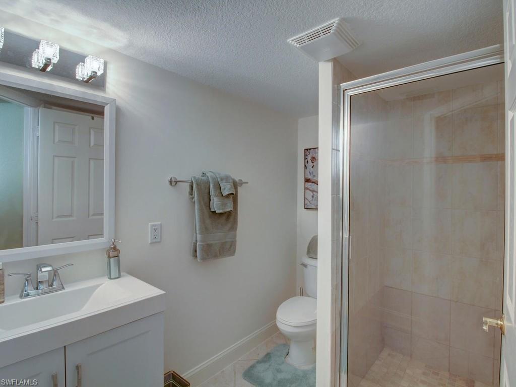 CASTLETON GARDENS - Residential