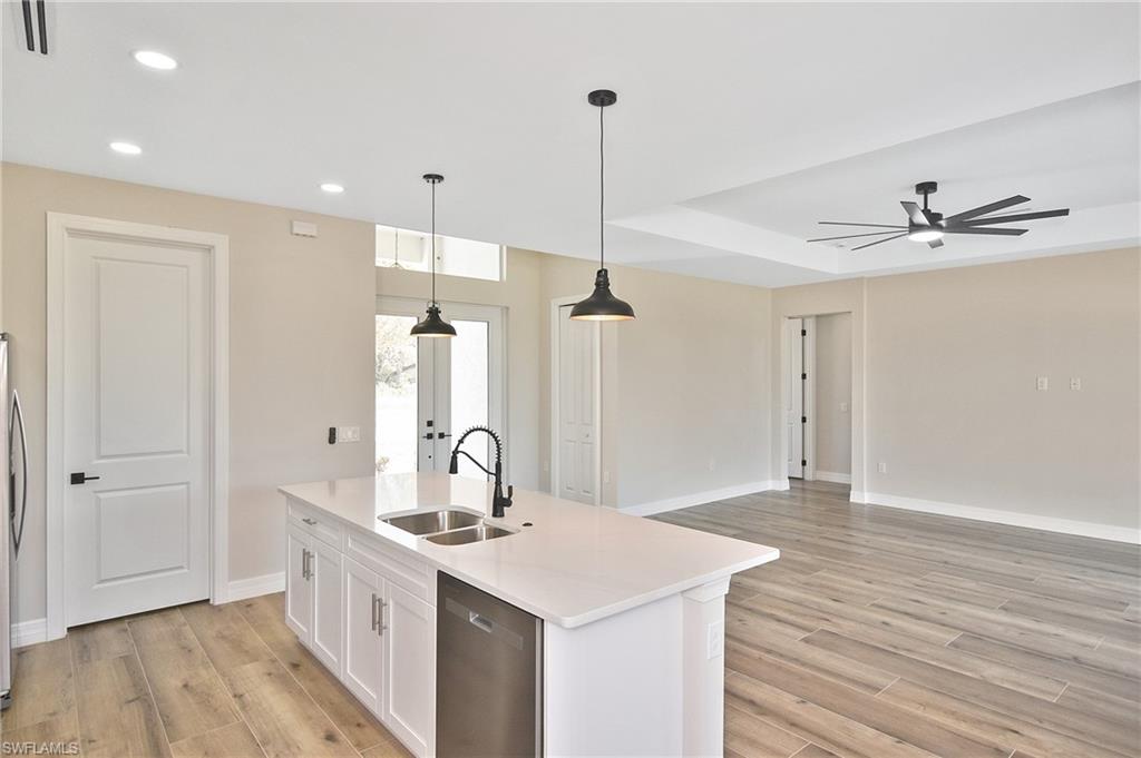 CAPE CORAL - Residential Lease