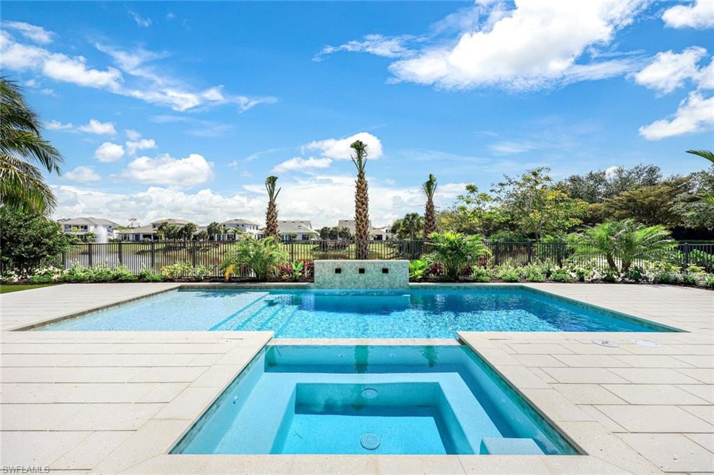 THE ENCLAVE OF DISTINCTION - Residential