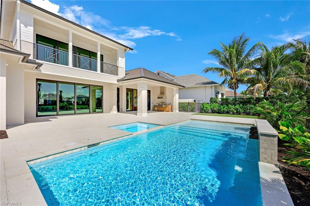 THE ENCLAVE OF DISTINCTION - Residential