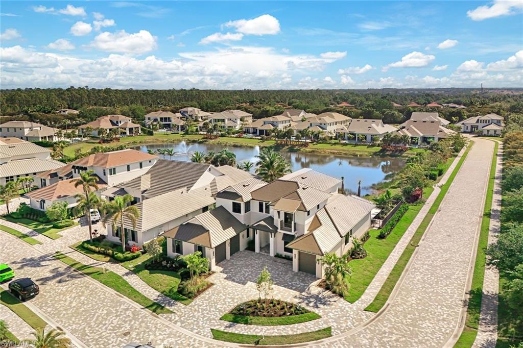 THE ENCLAVE OF DISTINCTION - Residential