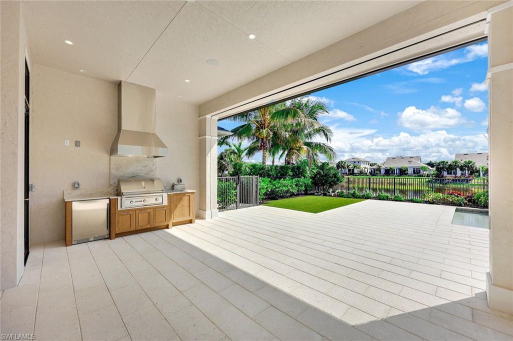 THE ENCLAVE OF DISTINCTION - Residential