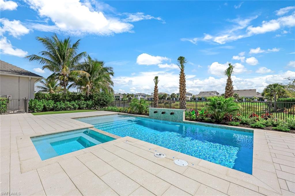 THE ENCLAVE OF DISTINCTION - Residential