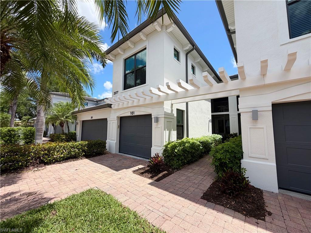 RAVENNA - Residential Lease