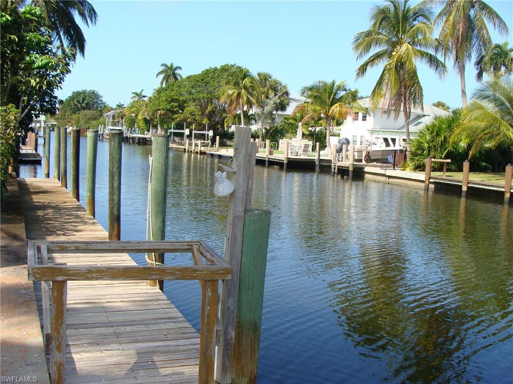 AQUALANE SHORES - Residential