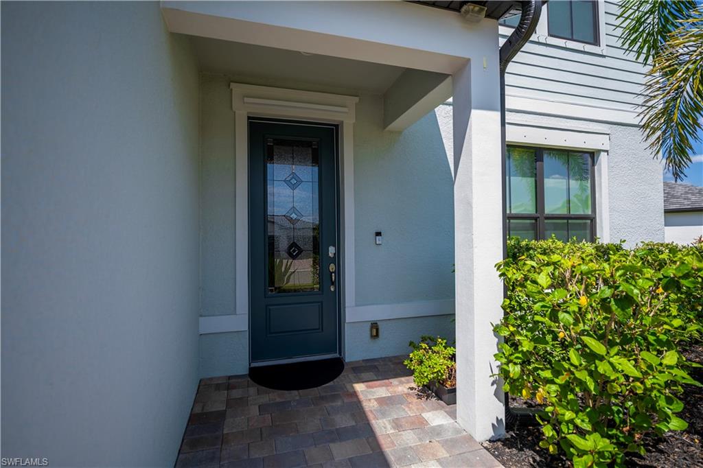 HAMPTON LAKES - Residential