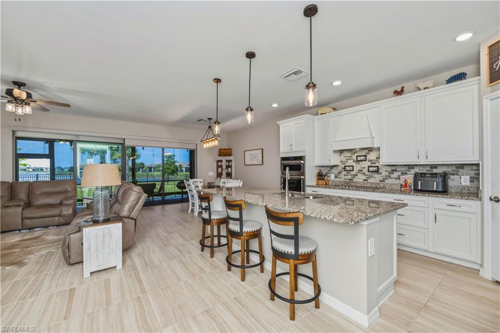 HAMPTON LAKES - Residential