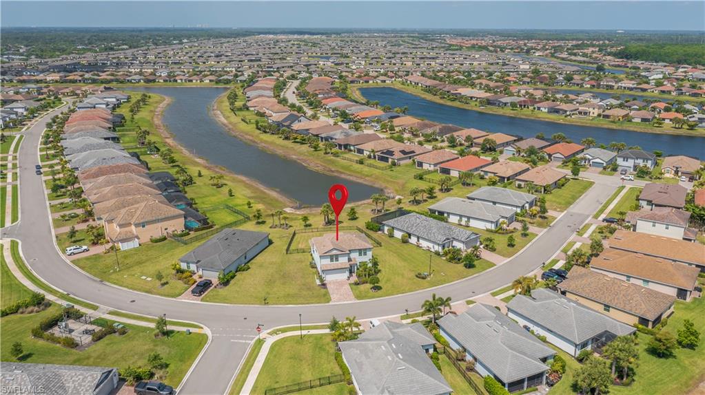 HAMPTON LAKES - Residential