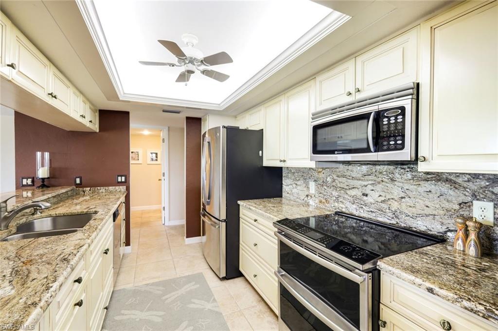 WATERS EDGE AT THE FOREST - Residential