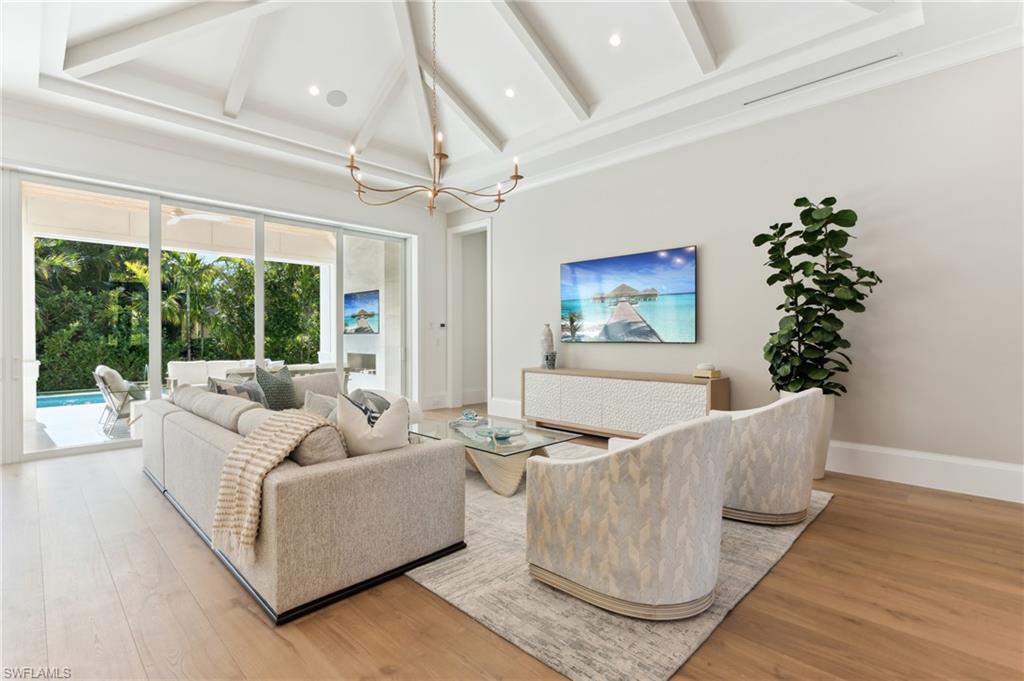 PARK SHORE - Residential