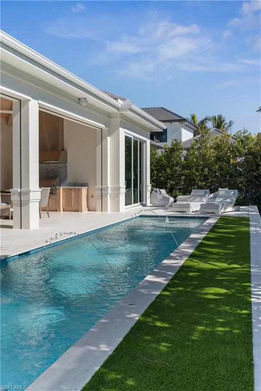 PARK SHORE - Residential