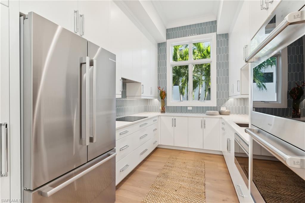 PARK SHORE - Residential