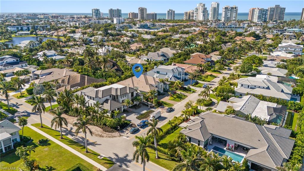 PARK SHORE - Residential