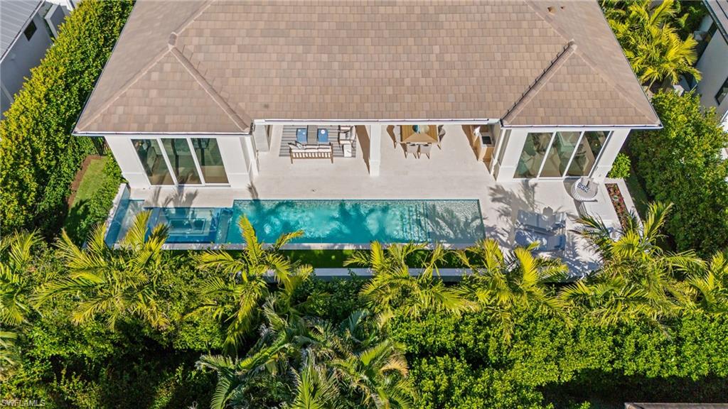 PARK SHORE - Residential