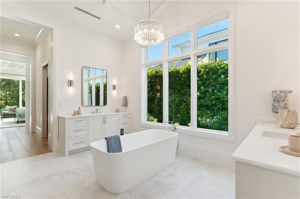 PARK SHORE - Residential