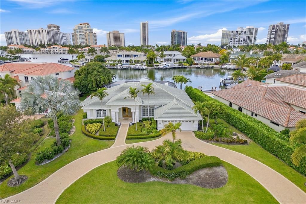 Photo of 4459 Crayton RD, NAPLES, FL 34103 (MLS # 226013974)