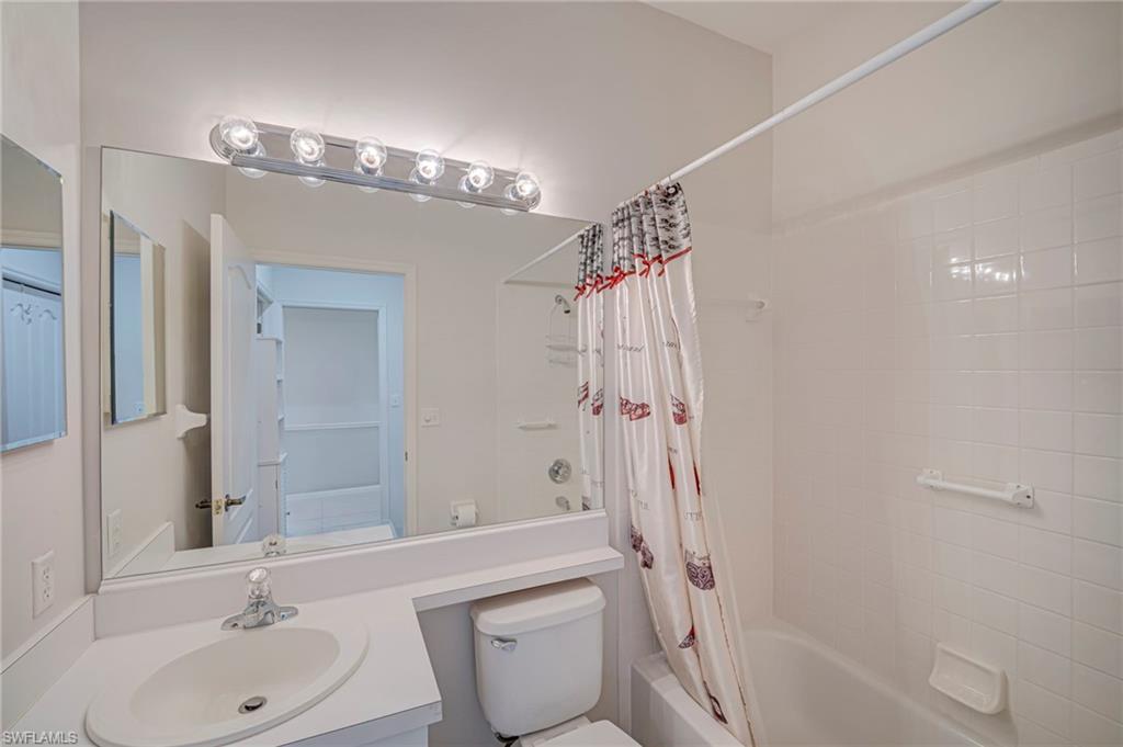 VILLAS AT COUNTRY CREEK - Residential