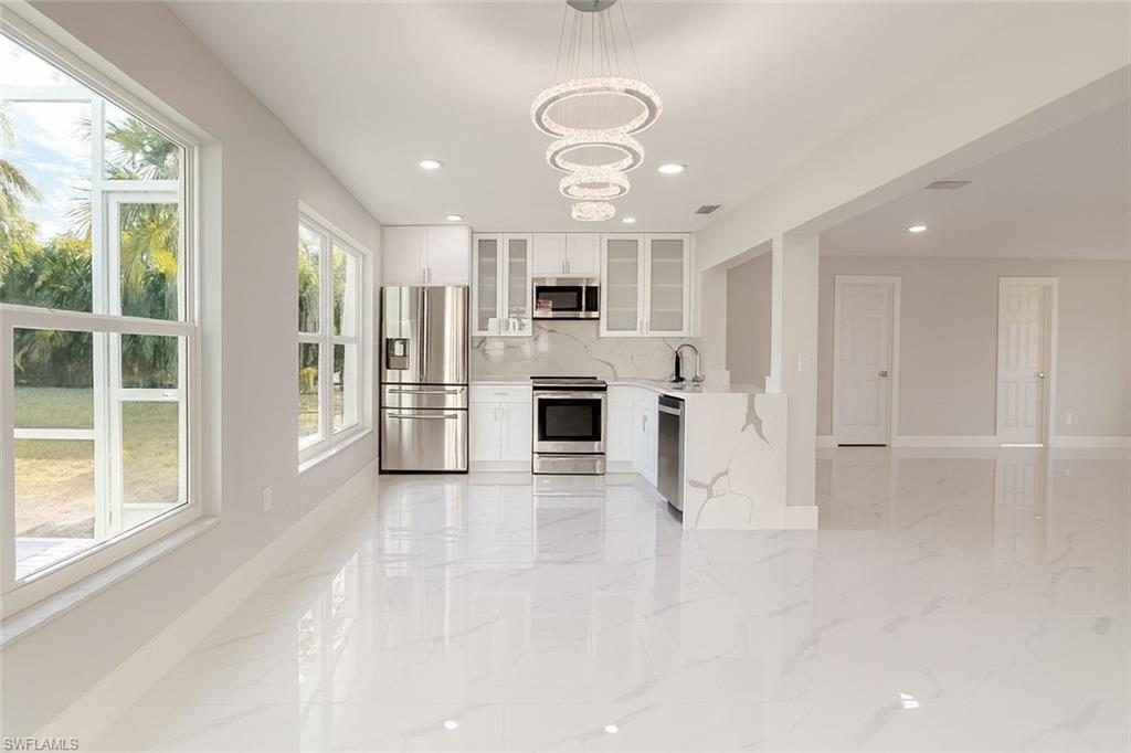 CAPE CORAL - Residential Lease