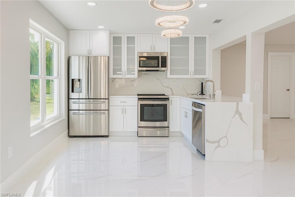 CAPE CORAL - Residential Lease