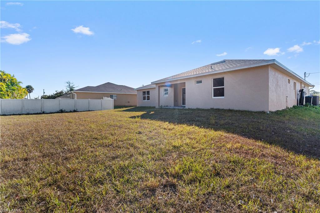 CAPE CORAL - Residential